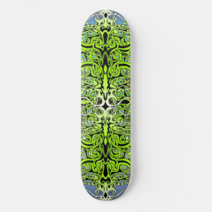 Grünes Empire Stammesdesign Skateboard