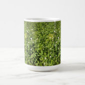 Grünes Feld der Blume Kaffeetasse (Mittel)