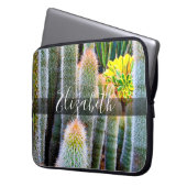 Grünes Fuzzy Cacti Foto fügen Sie Ihr Namensskript Laptopschutzhülle (Vorderseite Links)