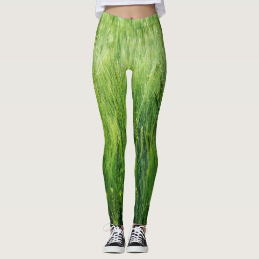 Grünes Gerstenfeld, Frühjahrsnähe. Leggings (Vorderseite)