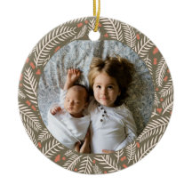 Grünes, handgezeichnet Foto von Pine Tree Leaf