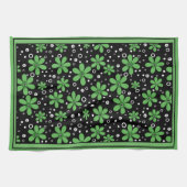 Grünes Handtuch mit Blumenrand (Horizontal)