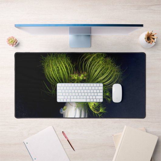 Grünes Herz in schwarz Schreibtischunterlage (Büro 1)