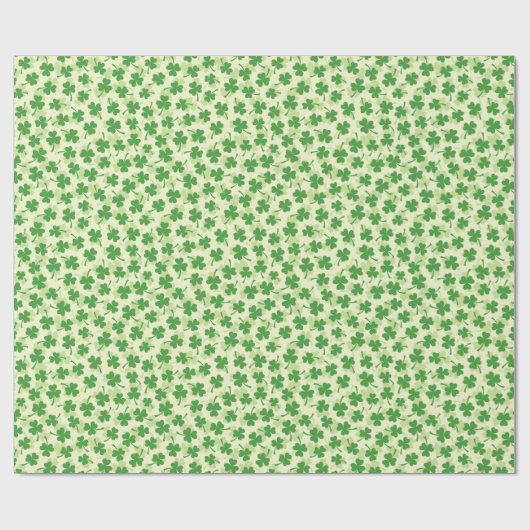 Grünes irisches Dreiblatt-Kleeblattmuster Geschenkpapier (Flach)