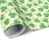 Grünes irisches Dreiblatt-Kleeblattmuster Geschenkpapier (Rolleneckpunkt)