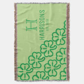 Grünes irisches Kleeblatt-personalisierter Decke (Vorderseite Vertikal)