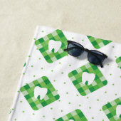 Grünes kariertes Zahn-Muster Strandtuch (Beispiel)