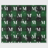 Grünes Karo & Schneeflocken Monogramm Anfangsbuchs Geschenkpapier (Flach)