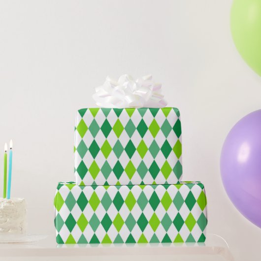 Grünes Karo St. Patrick's Day Wrapping Paper Geschenkpapier (Partygeschenke)