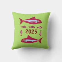 Grünes Kissen mit rotem Fisch 2025