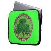 Grünes Kleeblatt auf keltischen Knochen - Laptop-S Laptopschutzhülle (Vorderseite Links)
