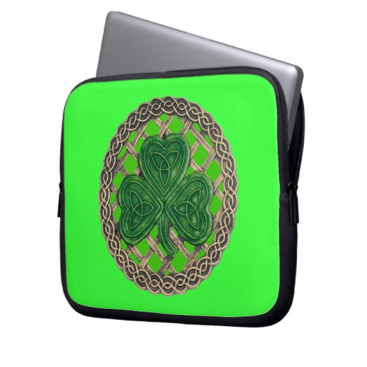 Grünes Kleeblatt auf keltischen Knochen - Laptop-S Laptopschutzhülle (Vorderseite Links)