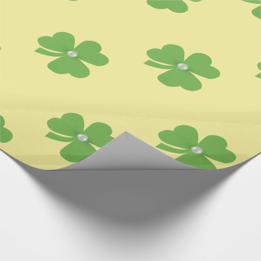 Grünes Kleeblatt für St. Patrick's Day Geschenkpapier (Ecke)