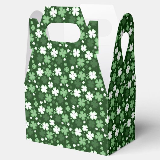 Grünes Kleeblatt, St. Patrick's Day Geschenkschachtel (Geöffnet)