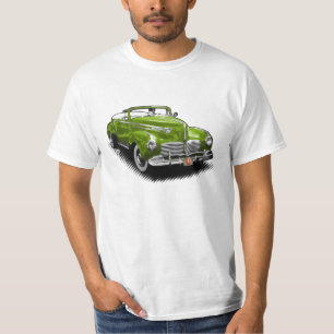 Grünes konvertierbares Auto des Hudsons auf weiß T-Shirt