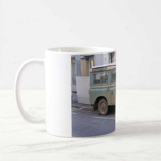 Grünes Land Rover Kaffeetasse (Links)