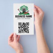 Grünes Landschaftslogo Haus Baum Rasenmäher QR-Cod Flyer (Handgriff)