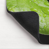 Grünes Leaf und Raindrops Mousepad (Ecke)