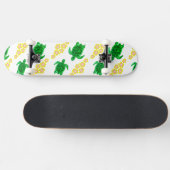 Grünes Meer Turltes Skateboard (Horizontal)