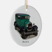 Grünes Modell A Keramik Ornament (Rechts)