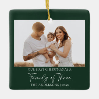 Grünes modernes Foto Erstes Weihnachten Familie zu Keramikornament