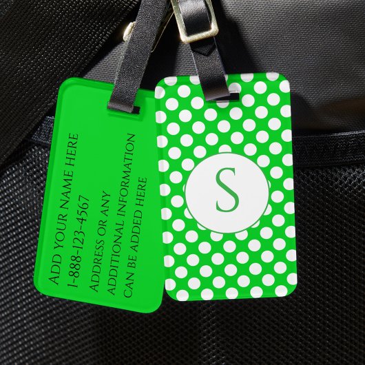 Grünes Monogramm und Punkte in hellen Farben Gepäckanhänger
