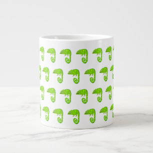 Grünes niedliches Chamäleon Jumbo-Tasse