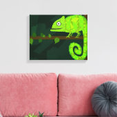 Grünes niedliches Chamäleon Leinwanddruck (Insitu (Wohnzimmer))