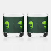 Grünes niedliches Chamäleon Whiskyglas (Rechts)