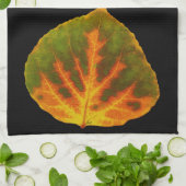 Grünes Orange und gelbes Aspen Leaf #1 Geschirrtuch (Gefaltet)