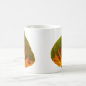 Grünes Orange und gelbes Aspen Leaf #1 Kaffeetasse (Mittel)