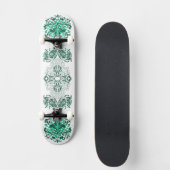 Grünes Ornamental Arabesque Skateboard (Vorderseite)