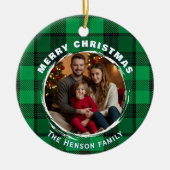 Grünes personalisiertes Familienfoto Karomuster Keramik Ornament (Vorne)