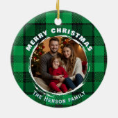 Grünes personalisiertes Familienfoto Karomuster Keramik Ornament (Hinten)