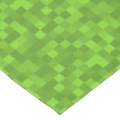 Grünes Pixelmuster Retro 8-Bit Gaming Tischdecke (Schrägansicht)
