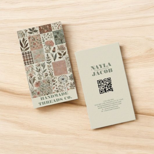 Grünes rosa Tuch und handgefertigte Patchwork-Klei Visitenkarte