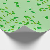 Grünes Scatter Leaf Geschenkpapier (Ecke)