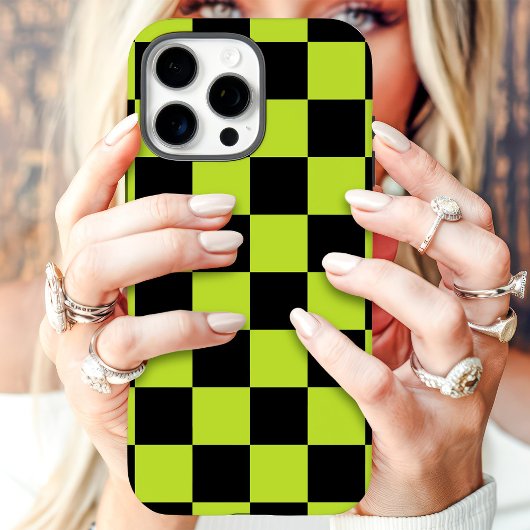 Grünes schwarzes Schachbrett Case-Mate iPhone Hülle