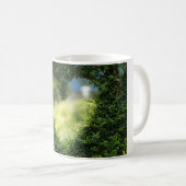 Grünes Topiary Heart Kaffeetasse (VorderseiteRechts)