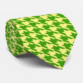 Grünes und gelbes Houndstooth-Muster Krawatte (Gerollt)