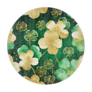 Grünes und goldenes Shamrock-Design zum St. Patric Schneidebrett