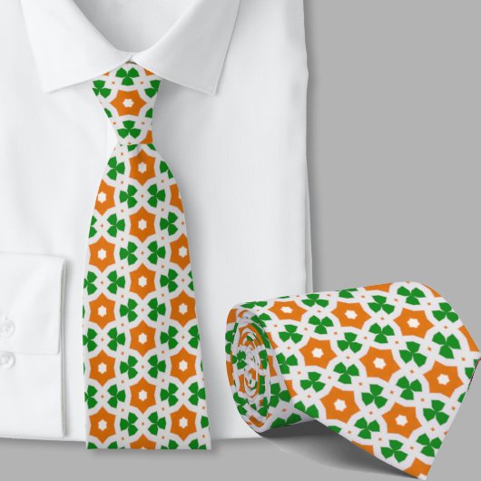 Grünes und oranges geometrisches Muster Irisch  Krawatte