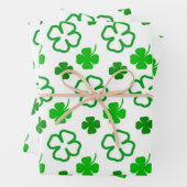 Grünes und weißes St. Patrick's Day Wrapping Paper Geschenkpapier Set (Beispiel)