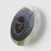 grünes und weißes Vintages LKW-Gas Runde Wanduhr (Winkel)