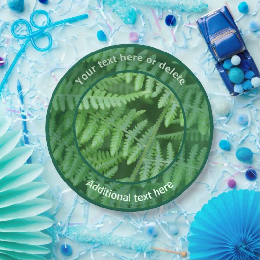 Grünes Waldland Ferns Personalisiertes Party Pappteller (Party)