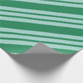 Grünes Weihnachtscreme Geschenkpapier (Ecke)