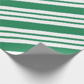 Grünes Weihnachtscreme Peppermint Wrapping Paper Geschenkpapier (Ecke)