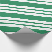 Grünes Weihnachtscreme Peppermint Wrapping Paper Geschenkpapier (Ecke)