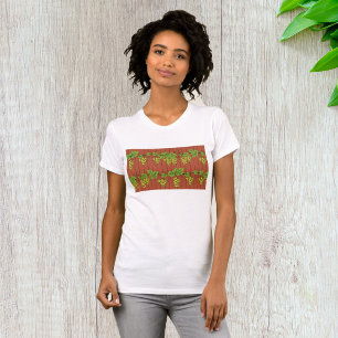 Grünes Weinrebenmuster auf rustikalem Holz T-Shirt