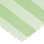 Grünes, weißes Muster Tischdecke (Schrägansicht)